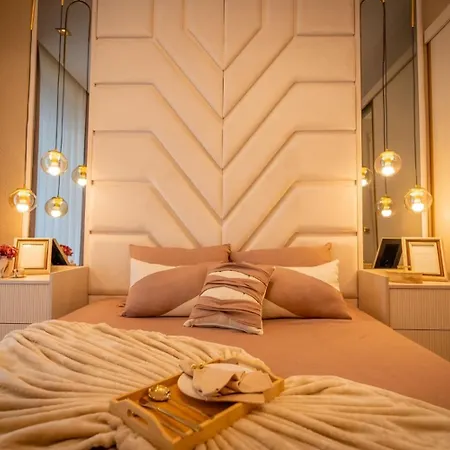 Luxury In The Center Of 100m To The Sea