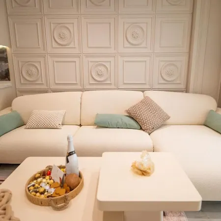 Luxury In The Center Of 100m To The Sea Alanya
