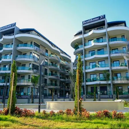 Luxury In The Center Of 100m To The Sea Alanya